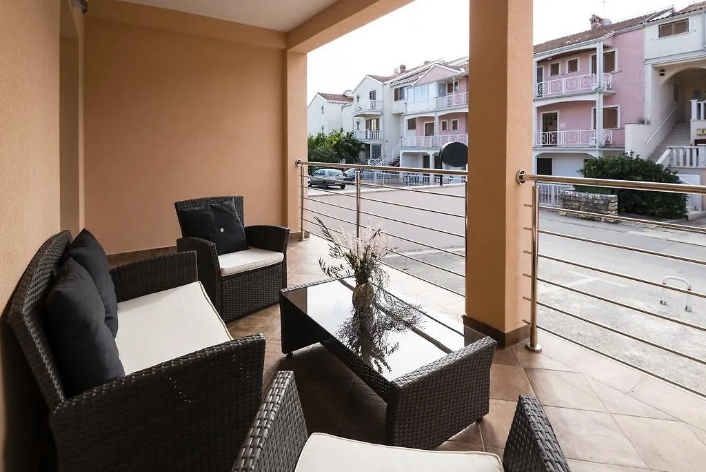 Apartments Villa Nona Umag 0*,  Croatia